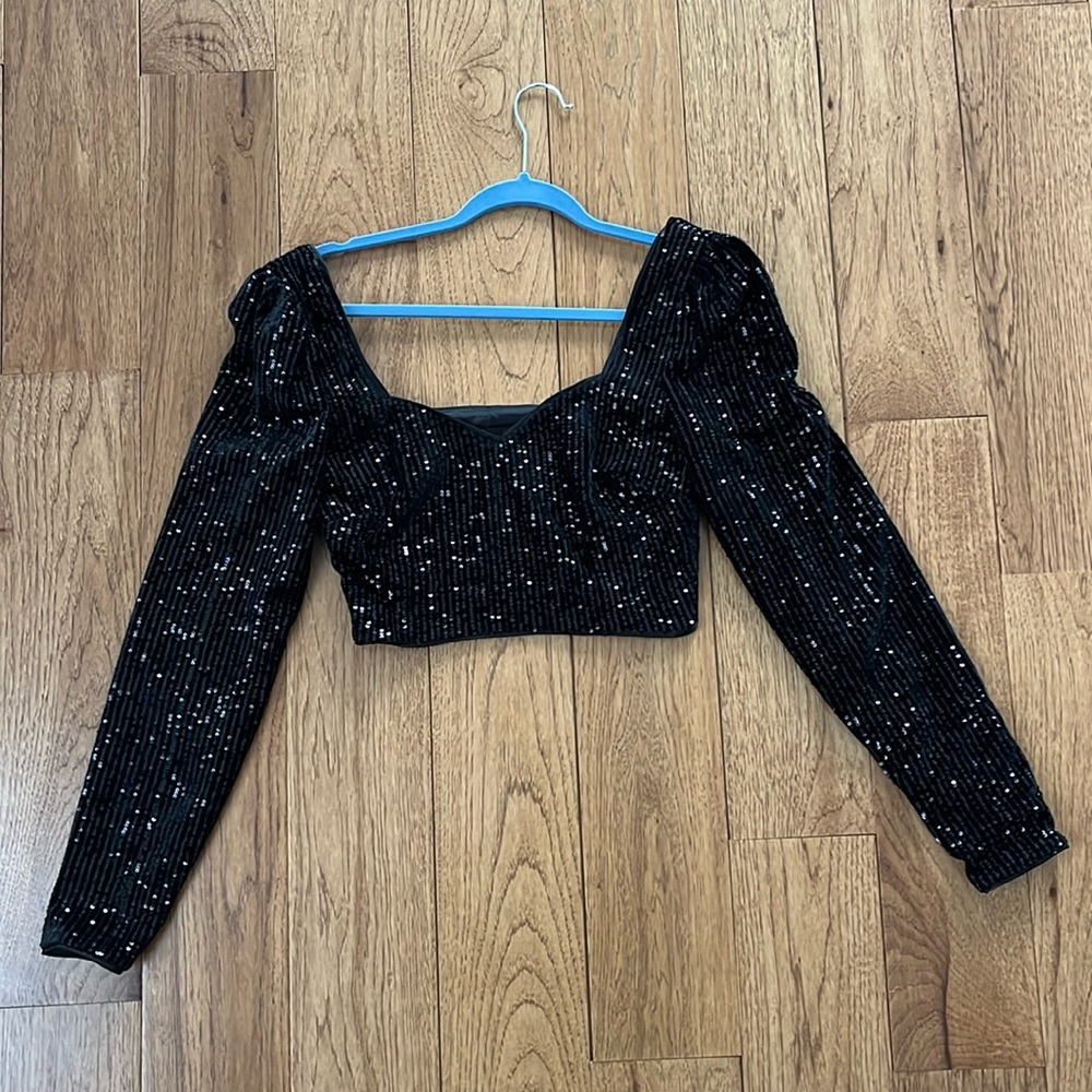 Hours xs long sleeve velvet sequin cropped top black puff sleeve